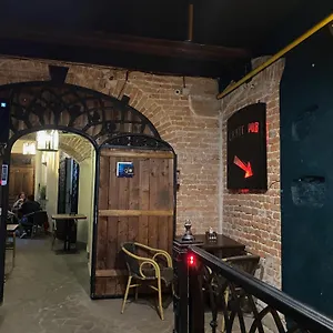 https://apartamenti-v-centri-lvova-vulica-lesi-ukrainki-19-14.hotelslviv.net